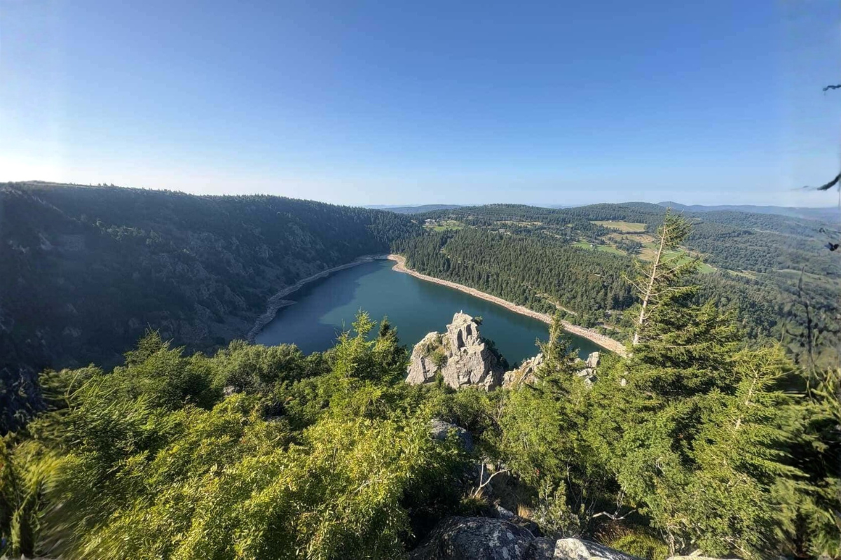 Vue panoramique depuis le Haut-du-Tôt, plus haut village des Vosges